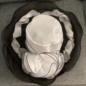 Black and white hat